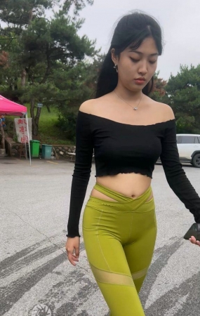 一只麋鹿摄影作品  遗失之绿 [MP4-8.02GB]