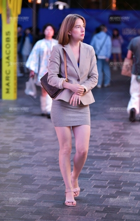 职业短裙美女