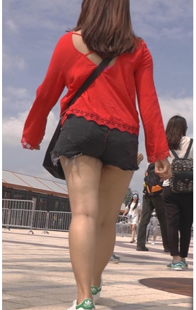 红衣妹子