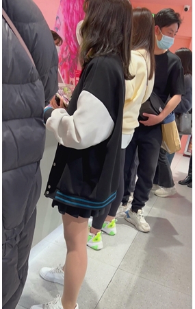 百褶裙小妹