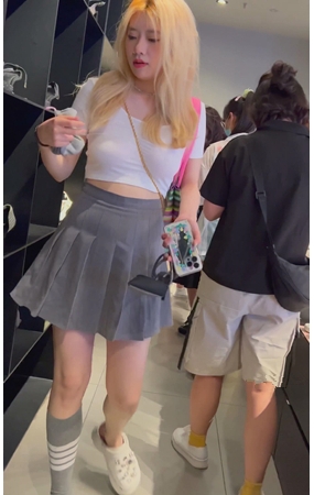 黄发美女