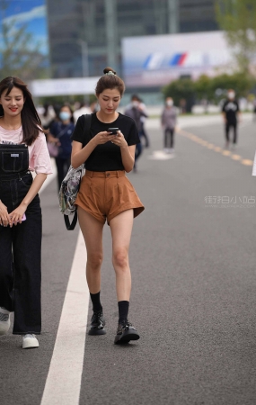 长腿小姐姐