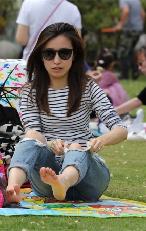 No1513 女人味十足的性感少妇，一双略带趾骨的素足原来也可以这么完美 第1套