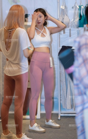 两位瑜伽美女