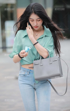 浅蓝牛小姐姐