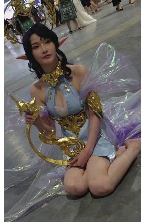 漂亮的coplay小姐姐