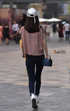棒球帽牛仔裤时尚美女-10P