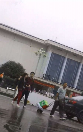 难得一见的超短牛仔热裤饱满三角区