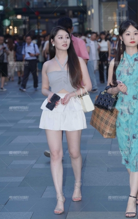 白皙美腿