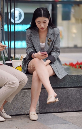 西服大白腿姐姐-12P