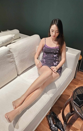 躺着沙发上的肉丝美腿4K视频9min