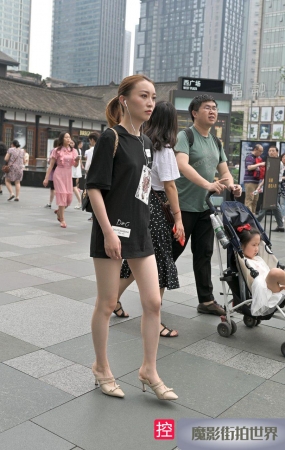 下装消失的高跟美腿美女3A625[509M]