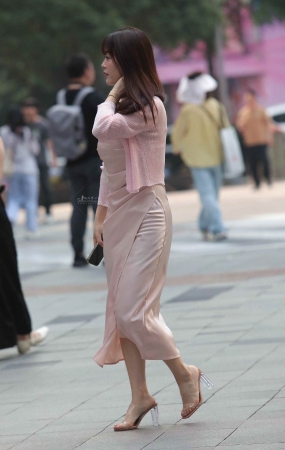 气质街拍少妇