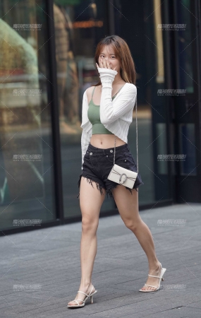 害羞的漂亮女孩 初恋的味道