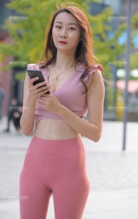 瑜伽裤美女