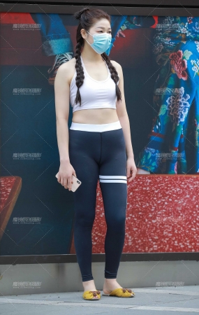 性感瑜伽裤小妹