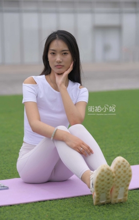 [一始专区] 白色瑜伽裤美女  【已补视频】