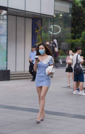 极品性感前凸后翘紧身包臀裙