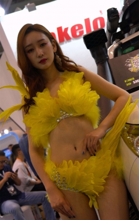 性感大长腿火辣身材高跟鞋美女靓模