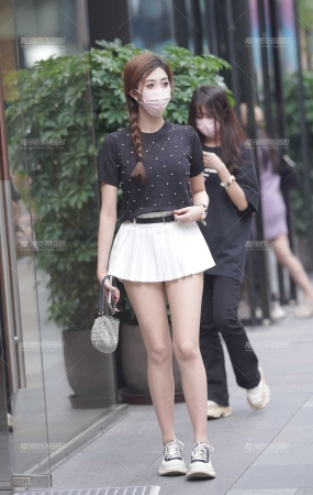 美腿百褶裙