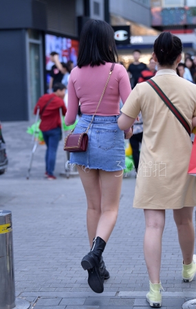 比诺- 修长美腿美女-12P
