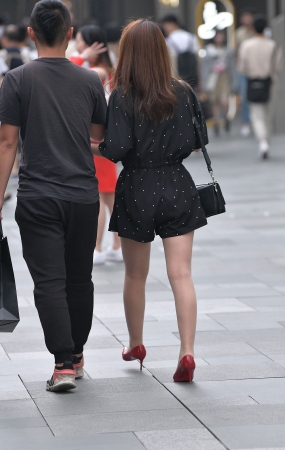 肉丝美腿女友-13P