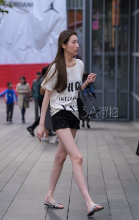 长腿美女-11P
