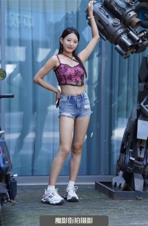 MP1248 [一始街拍图片] 牛仔热裤美女