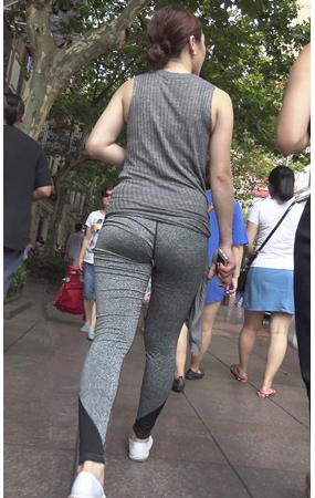 紧身裤妹子