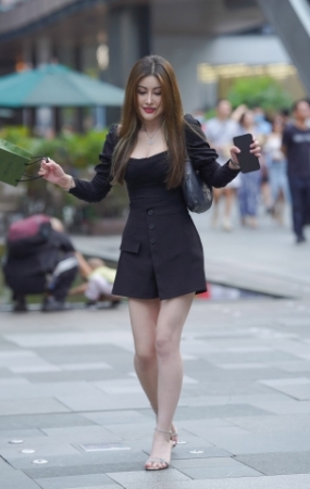 美腿小姐姐