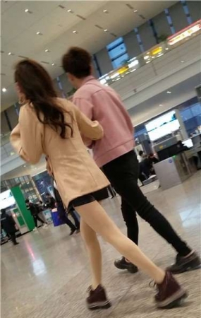 4k超清，性感的长腿丝足靓妹