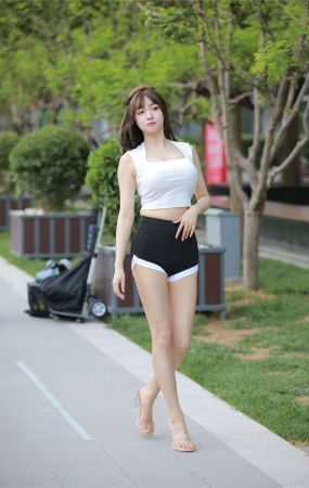 甜美黑白搭配