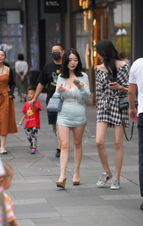 看见了什么