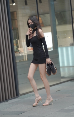 大长腿美女