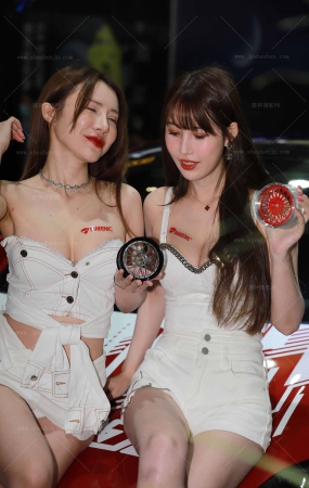 小哈娜性感双模 7P
