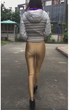 紧身裤妹子