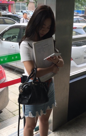 漂亮高跟MM
