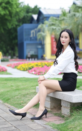 全是腿