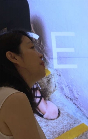 极品脚功漂亮的高跟鞋美女