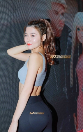 性感 S 身形 美女