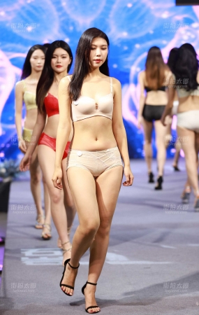 某商场内衣秀打包合集210P