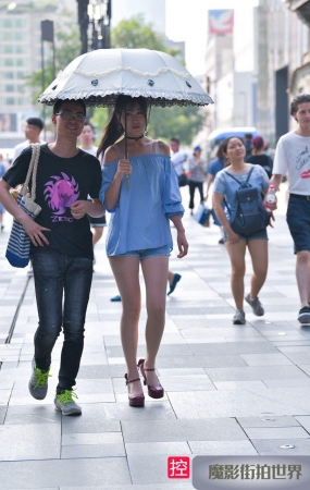 性感热裤肉丝大长腿女友3A419[833M]