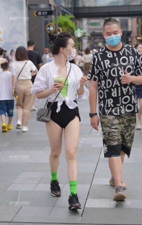 太热了~