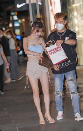 210909-27 65p