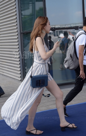 风儿刚吹过-14P
