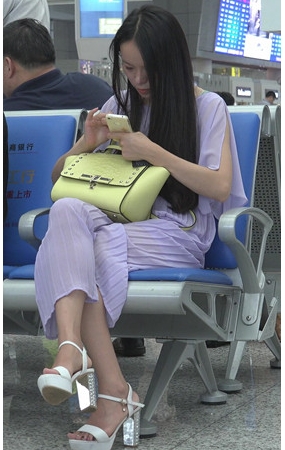 紫裙小姐姐