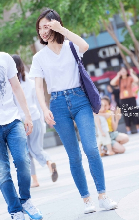 7625-1+24/紧牛女友 3P