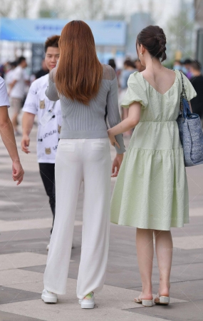 25420-1=95√鹿鹿vs气质美女闺蜜 10P