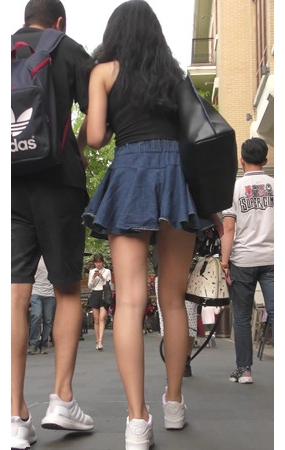 蓝裙美女