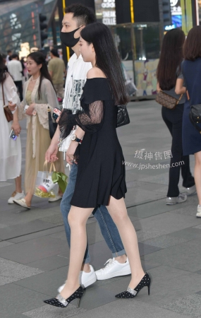 23520-13=58气质满满的肉丝荏萋～ 16P